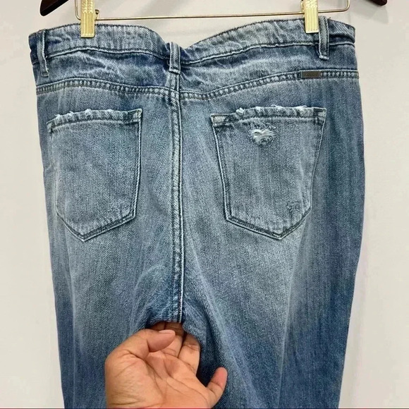 Kancan High Rise Boyfriend Jeans size 15/31 - Picture 4 of 11